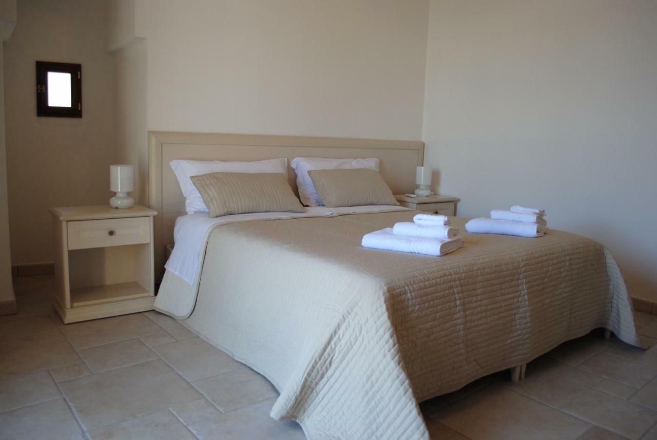 Il Terrazzino Bed & Breakfast ลาแตร์ซา ภายนอก รูปภาพ